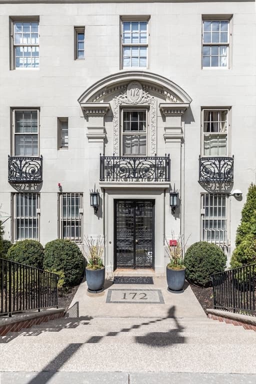 Condominium at 172 Beacon St # 3, Boston MA 02116, photo 37 of 39