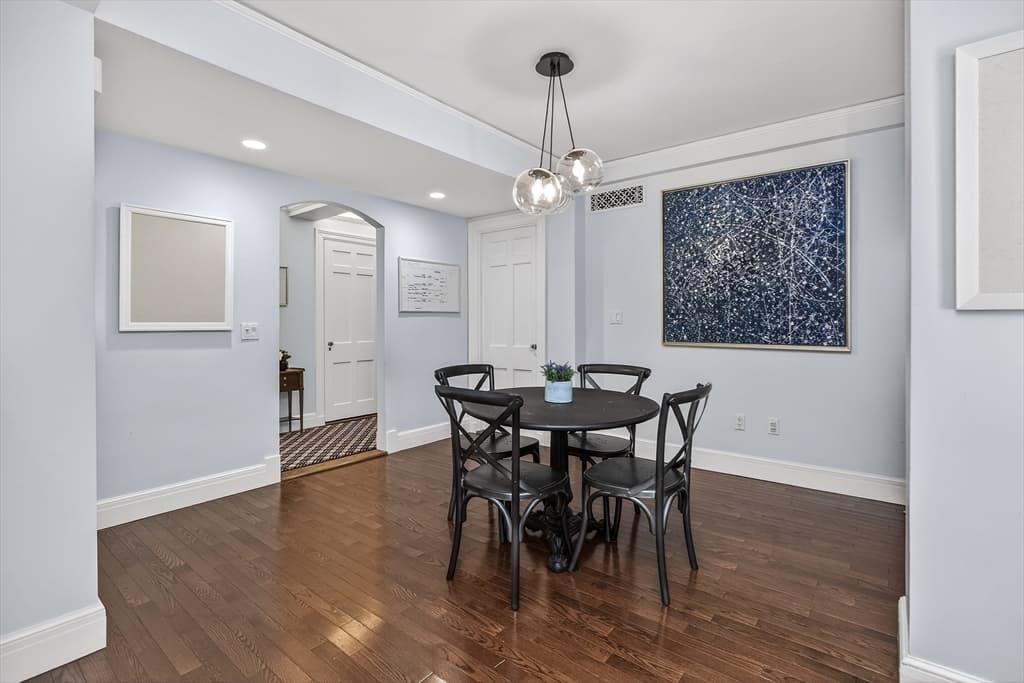 Condominium at 172 Beacon St # 3, Boston MA 02116, photo 19 of 39
