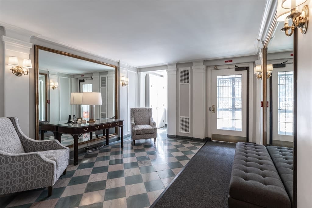 Condominium at 172 Beacon St # 3, Boston MA 02116, photo 39 of 39