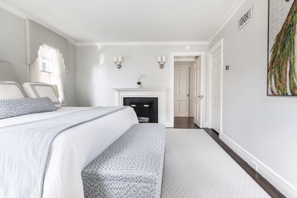 Condominium at 172 Beacon St # 3, Boston MA 02116, photo 29 of 39