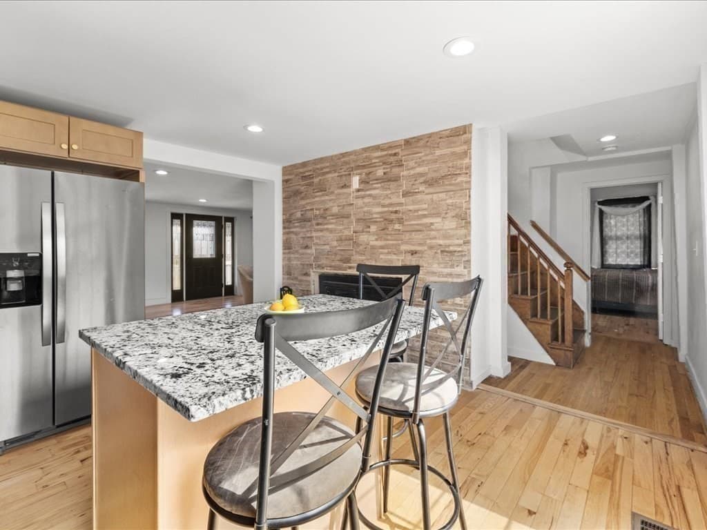 Single Family Residence at 555 Webster St., Marshfield MA 02050, photo 23 of 36