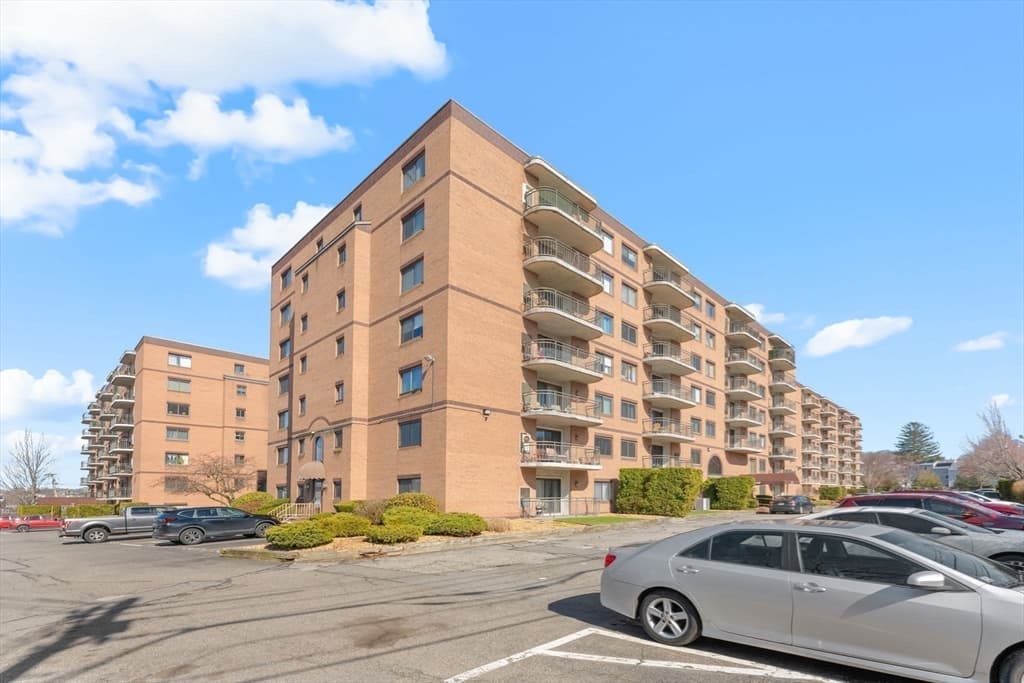 Condominium at 198 Locust St # 105, Lynn MA 01904, photo 17 of 21
