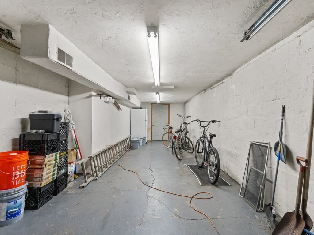 4 Family at 148 Pearl, Somerville MA 02145, photo 11 of 20