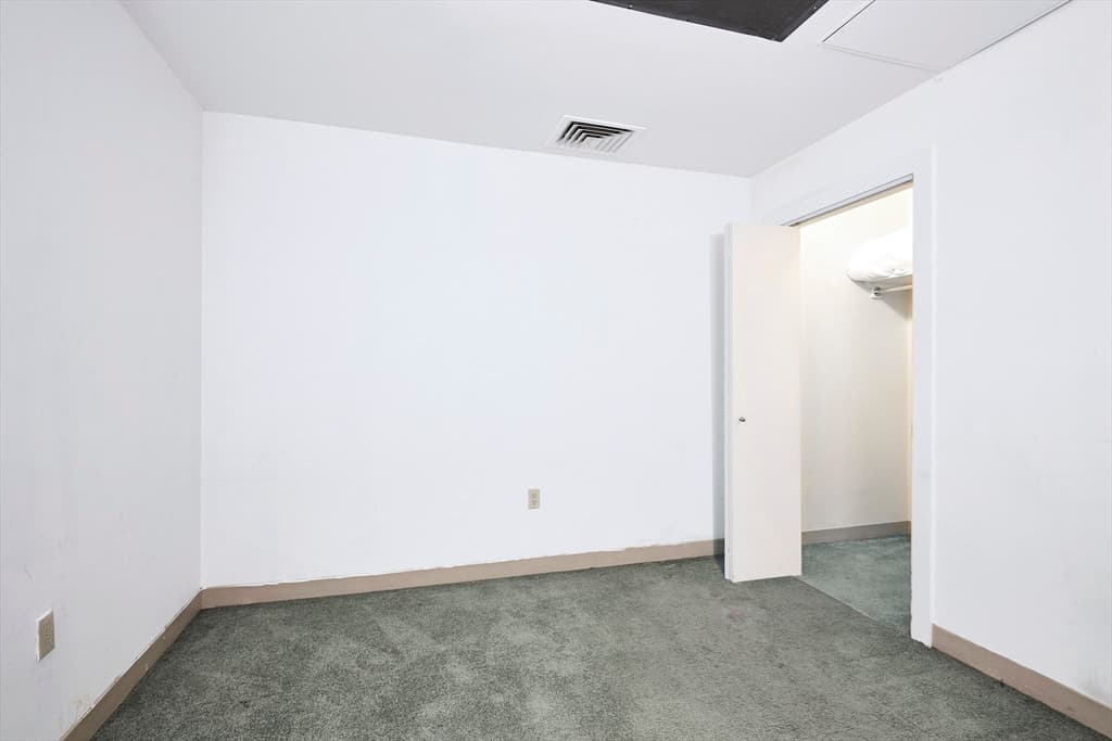 Condominium at 234 Causeway St # 918, Boston MA 02114, photo 8 of 18