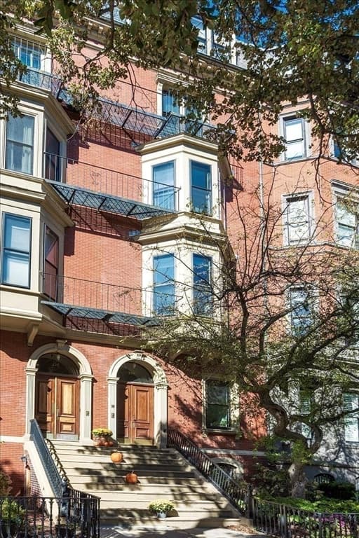 Single Family Residence at 214 Beacon, Boston MA 02116, Boston, photo 2 of 23