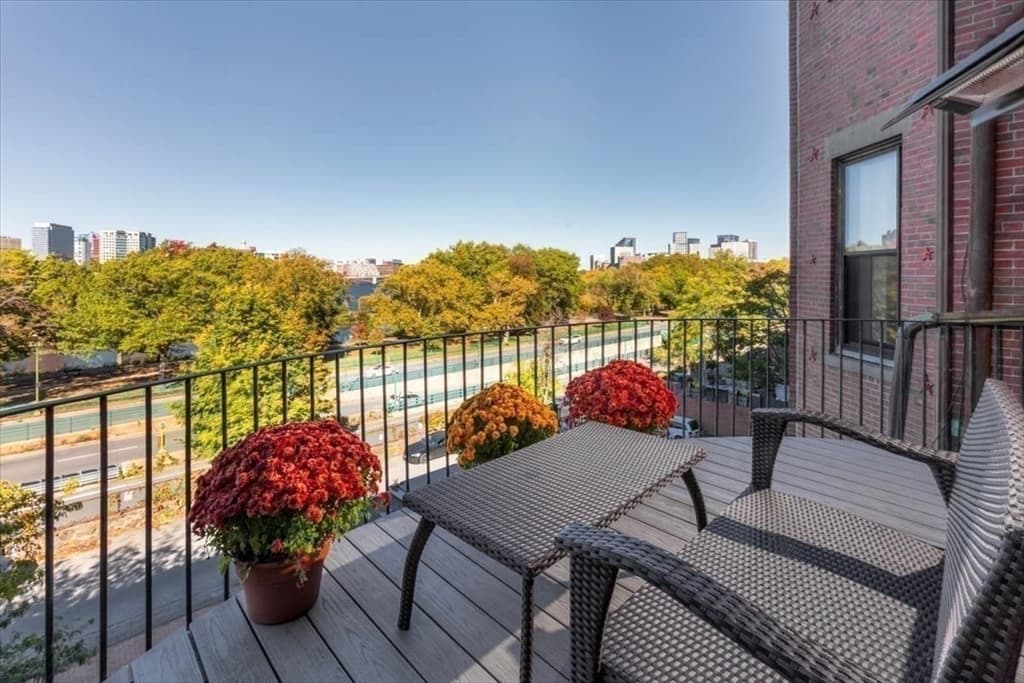 Single Family Residence at 214 Beacon, Boston MA 02116, Boston, photo 18 of 23