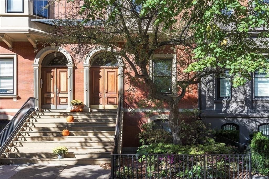 Single Family Residence at 214 Beacon, Boston MA 02116, Boston, photo 4 of 23