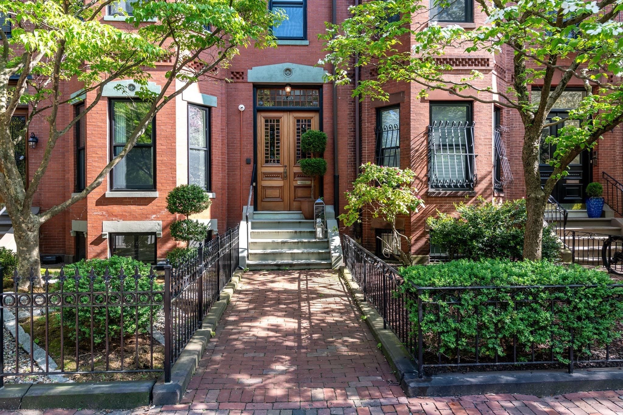Single Family Residence at 340 Marlborough St, Boston MA 02115, photo 2 of 42