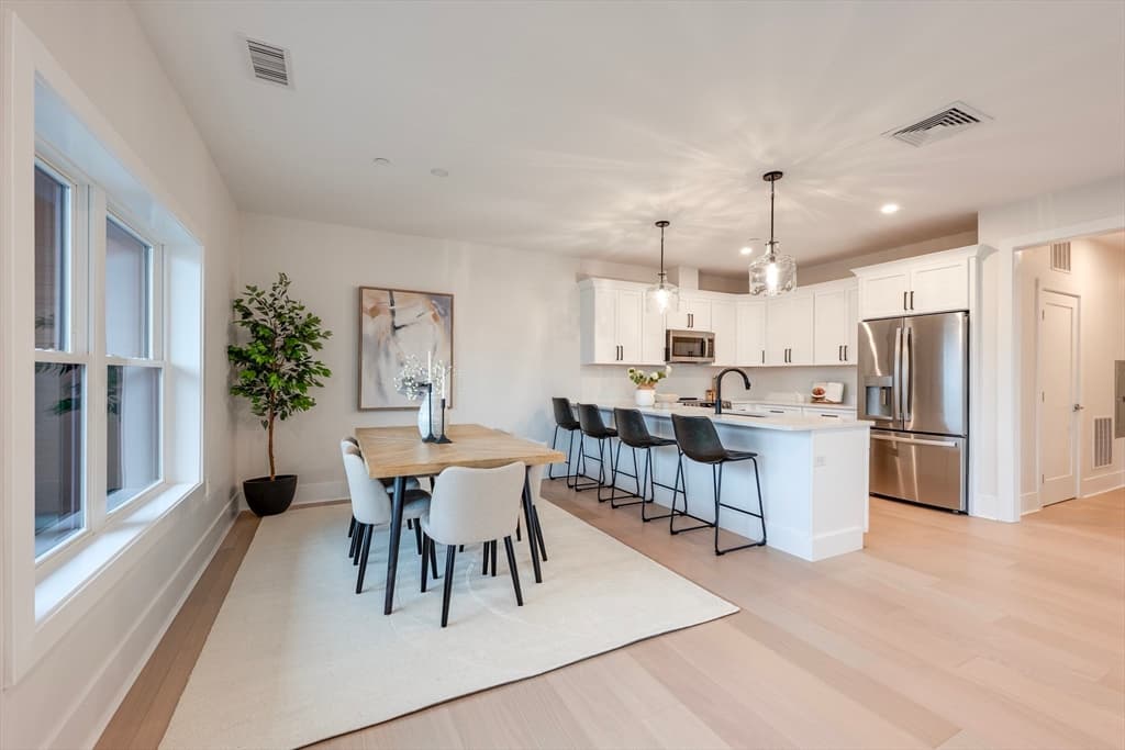 62 Foundry St # 202, Wakefield MA 01880