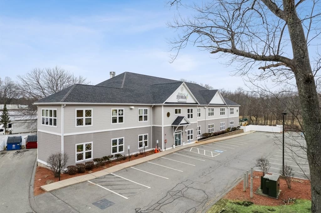 443 W Lowell Ave, Haverhill MA 01832