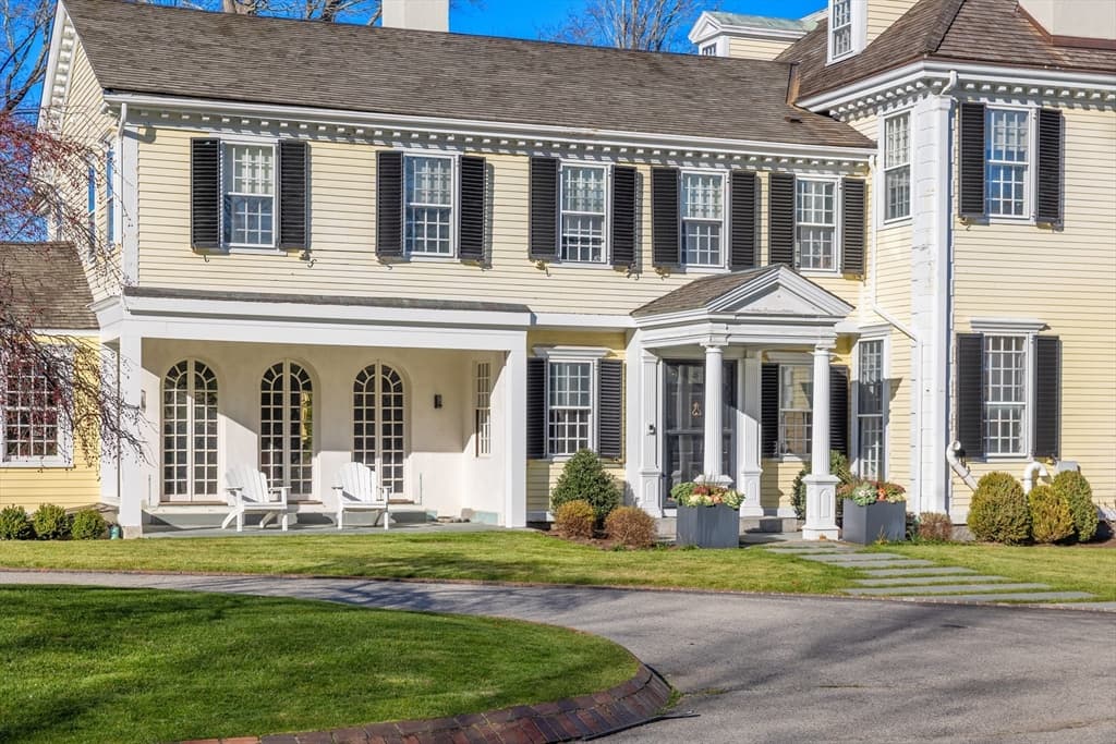 187 Main St, Hingham MA 02043 photo 3