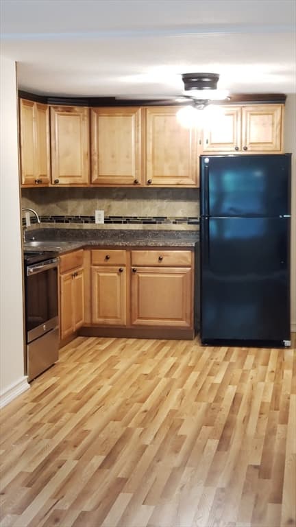 53 Ridgewood Lane # 16, Gardner MA 01440 photo 3