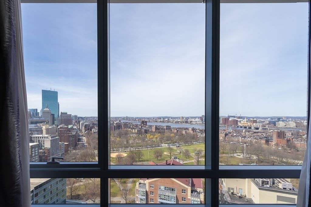 Condominium at 1 Avery # 27B, Boston MA 02111, photo 36 of 42