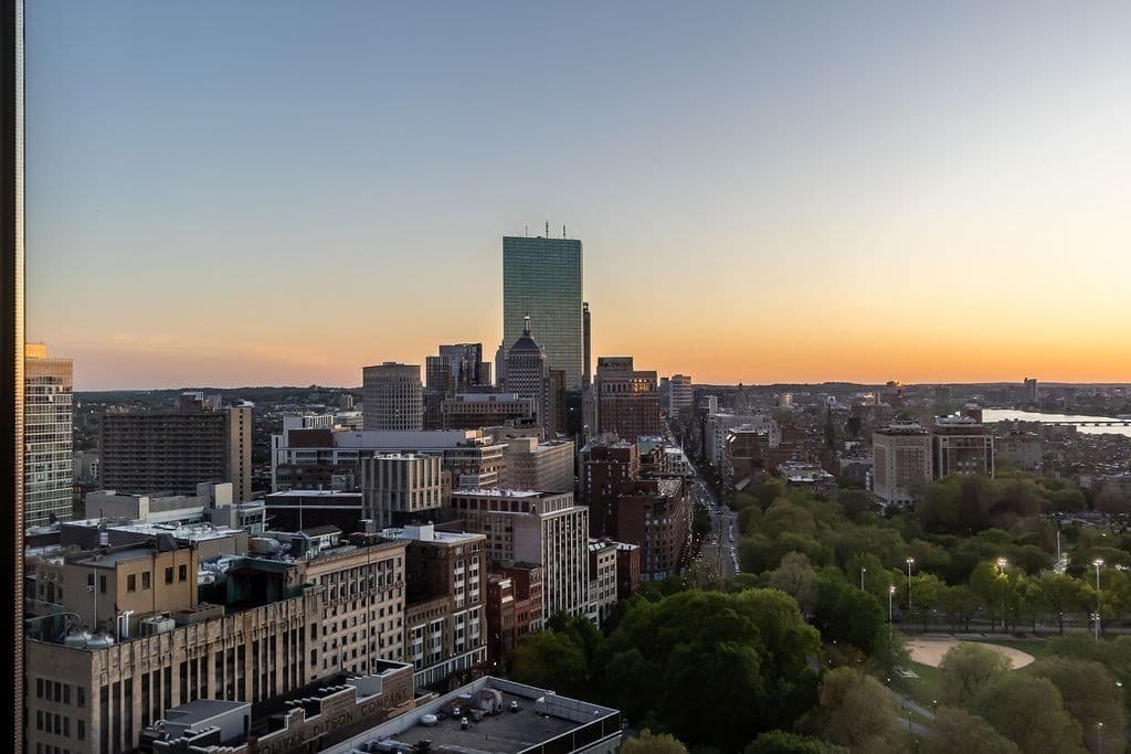Condominium at 1 Avery # 27B, Boston MA 02111, photo 15 of 42