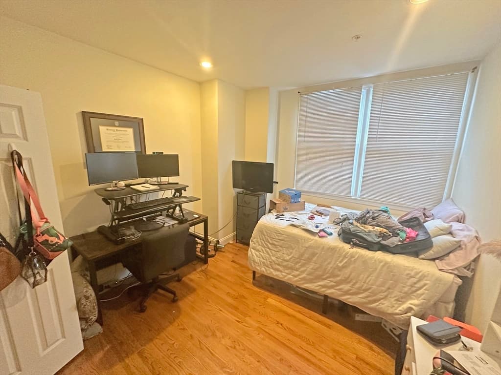 3 Family at 550 E 3rd St, Boston MA 02127, photo 10 of 12