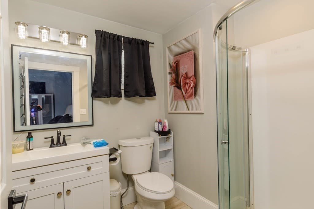 Single Family Residence at 33 Henry Street, Fitchburg MA 01420, photo 8 of 20