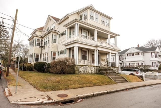 93 Osborn St, Fall River MA 02724 photo 4