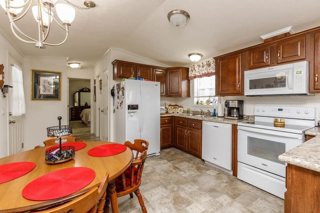556 Central Street # 11, Leominster MA 01453 photo 3