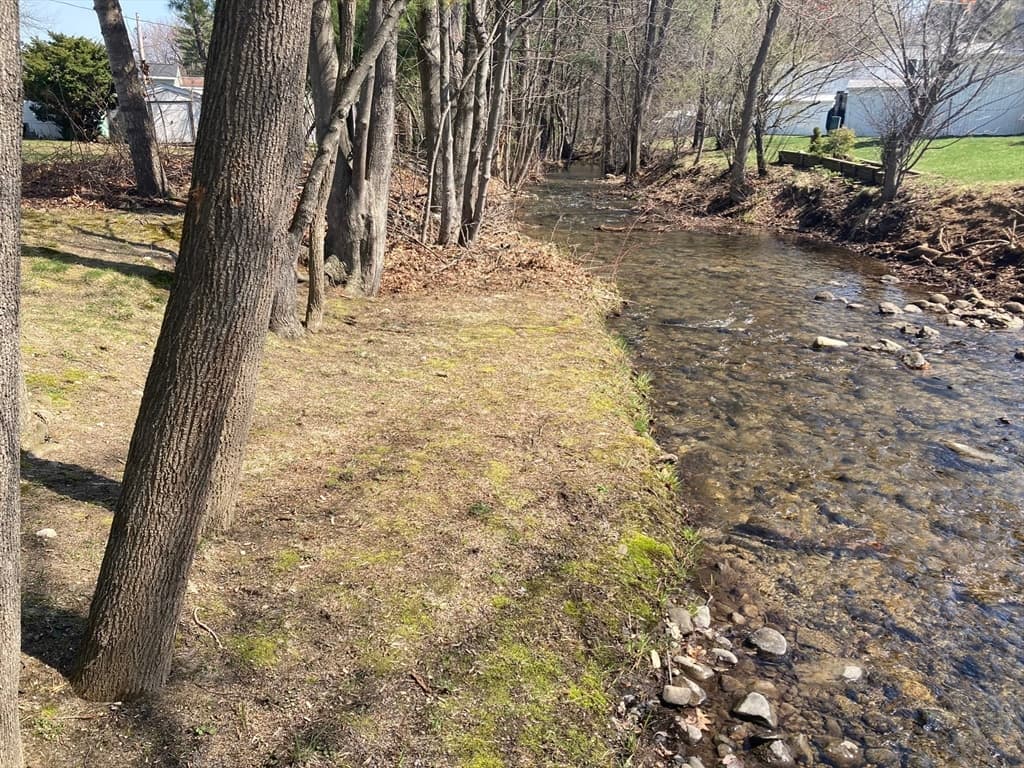 556 Central Street # 11, Leominster MA 01453 photo 18