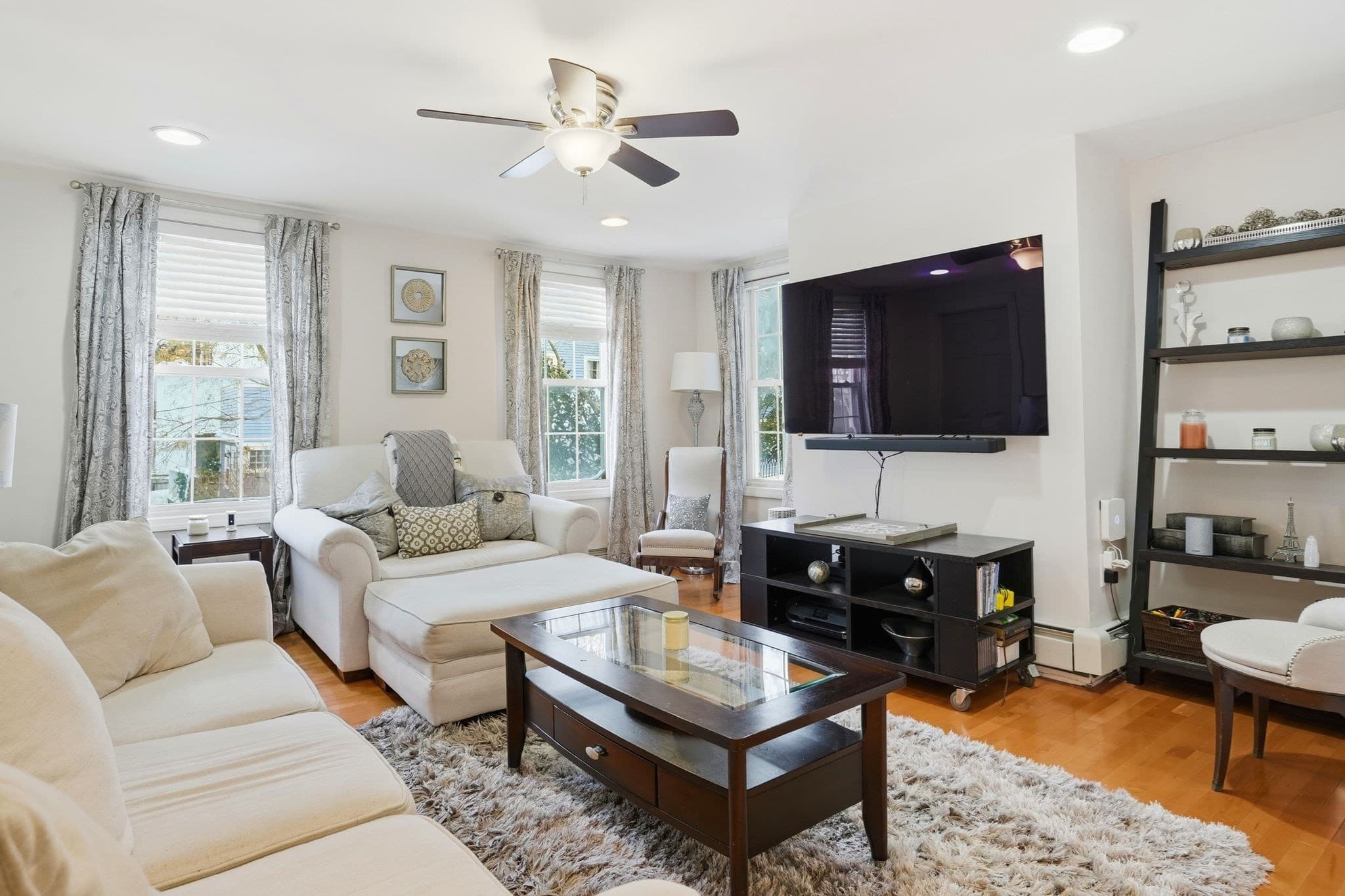 2 Family - 2 Units Up/Down at 15 G, Boston MA 02127, Boston, photo 6 of 26