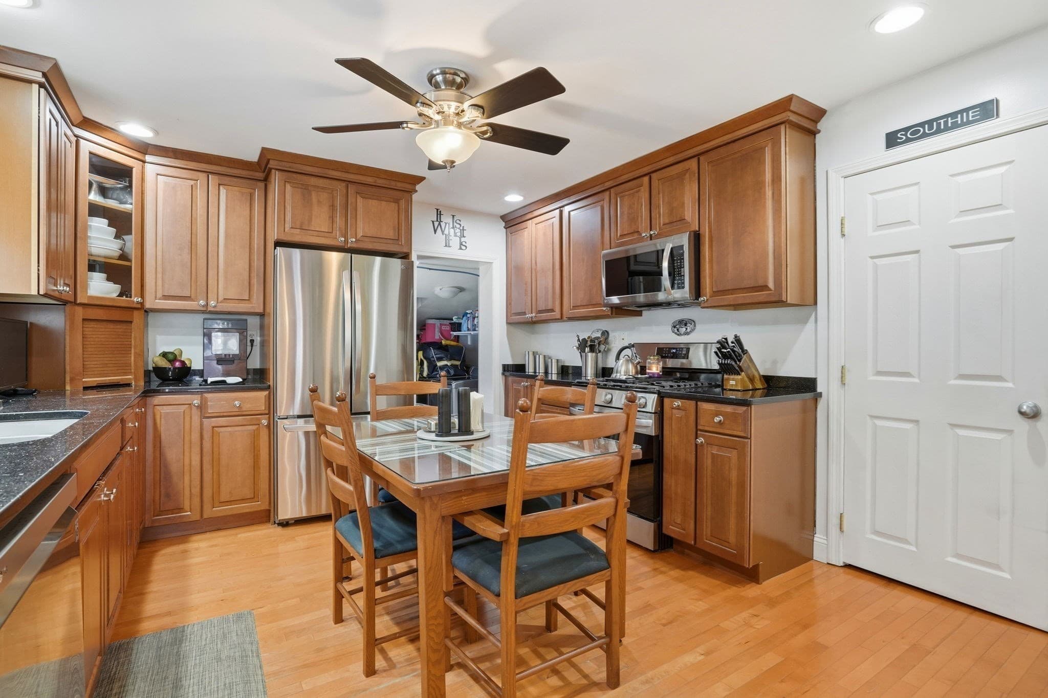 2 Family - 2 Units Up/Down at 15 G, Boston MA 02127, Boston, photo 11 of 26