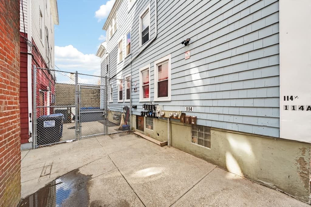 114-116 County Street, New Bedford MA 02744 photo 6