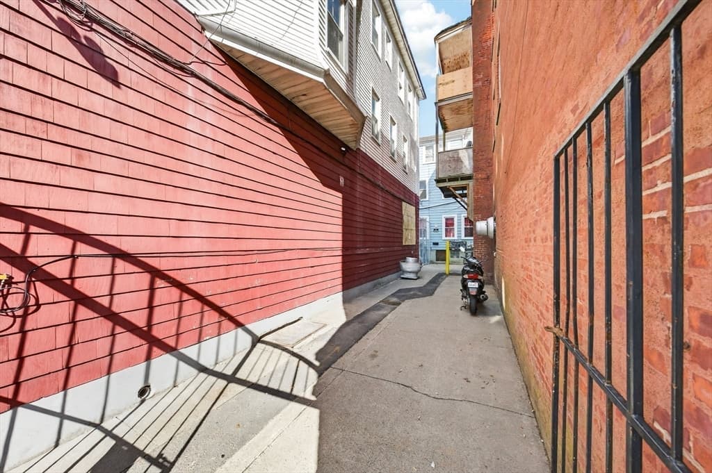 114-116 County Street, New Bedford MA 02744 photo 7