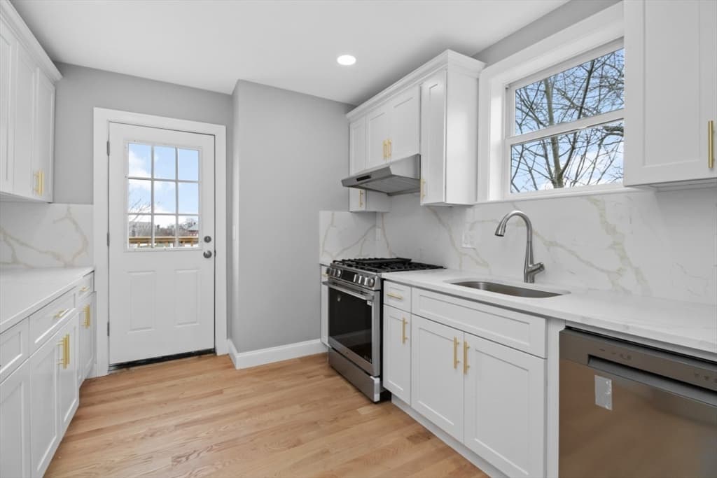 Condominium at 66 Stanley St # 3, Boston MA 02125, Boston, photo 3 of 27