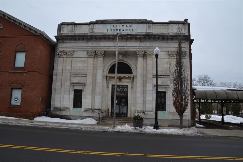 12 ab Court St, Taunton MA 02780