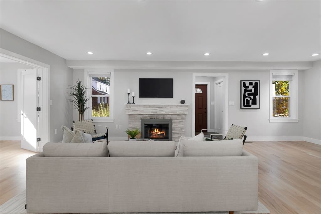 303 Russett Road, Brookline MA 02467 photo 6