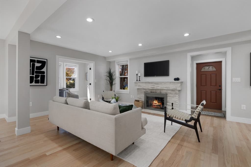 303 Russett Road, Brookline MA 02467 photo 5