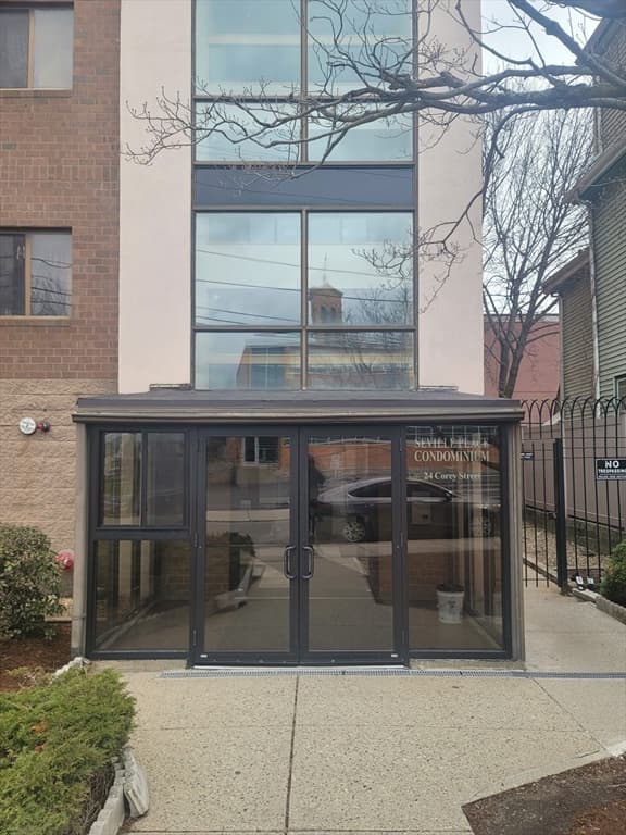 24 Corey St # 201, Everett MA 02149 photo 2