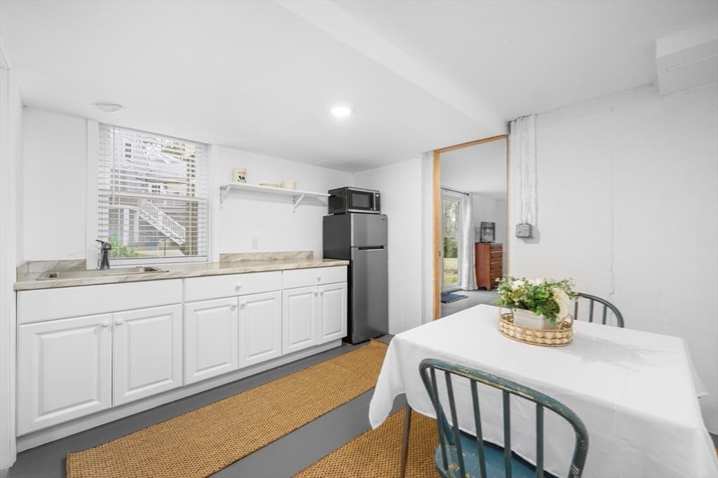 Single Family Residence at 177 Bayview Cir, Barnstable MA 02655, photo 24 of 38