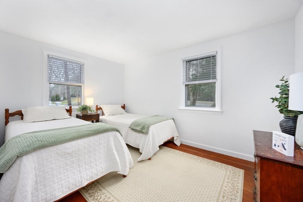 Single Family Residence at 177 Bayview Cir, Barnstable MA 02655, photo 18 of 38