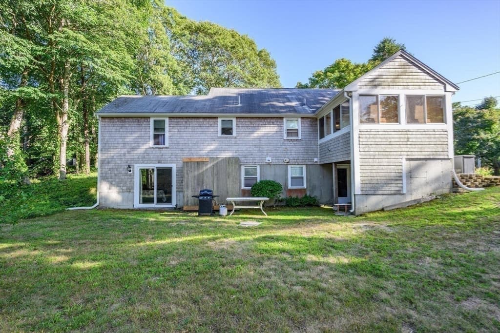 Single Family Residence at 177 Bayview Cir, Barnstable MA 02655, photo 29 of 38