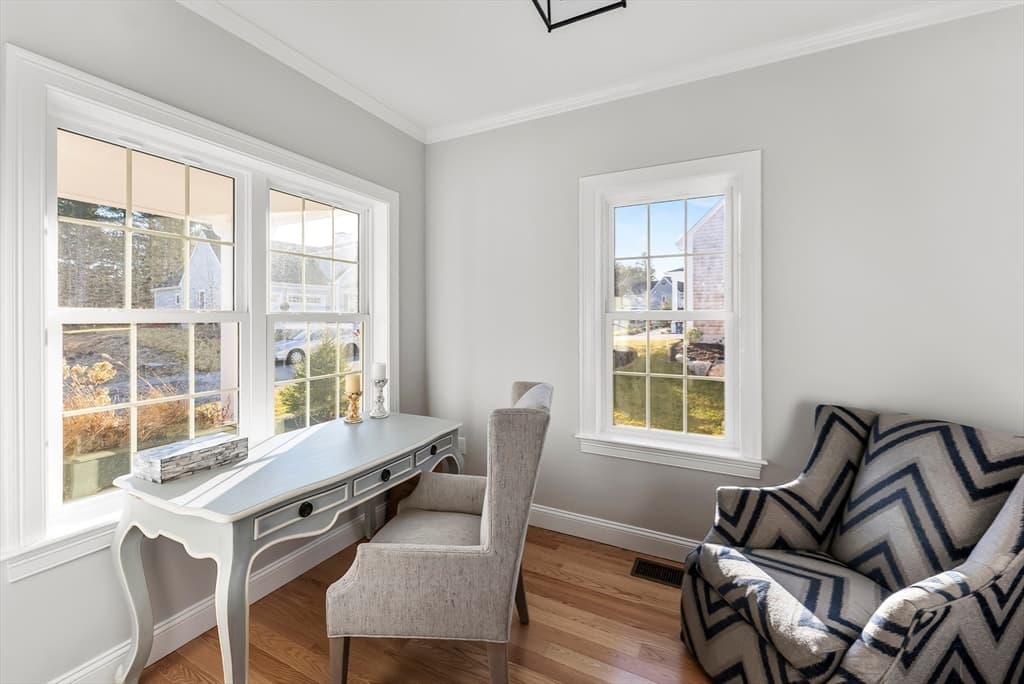 Single Family Residence at 41 Bay Shore Drive, Plymouth MA 02360, photo 14 of 32