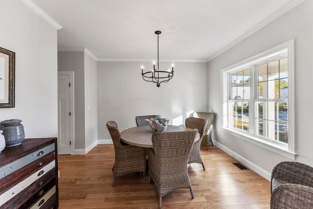Single Family Residence at 41 Bay Shore Drive, Plymouth MA 02360, photo 15 of 32