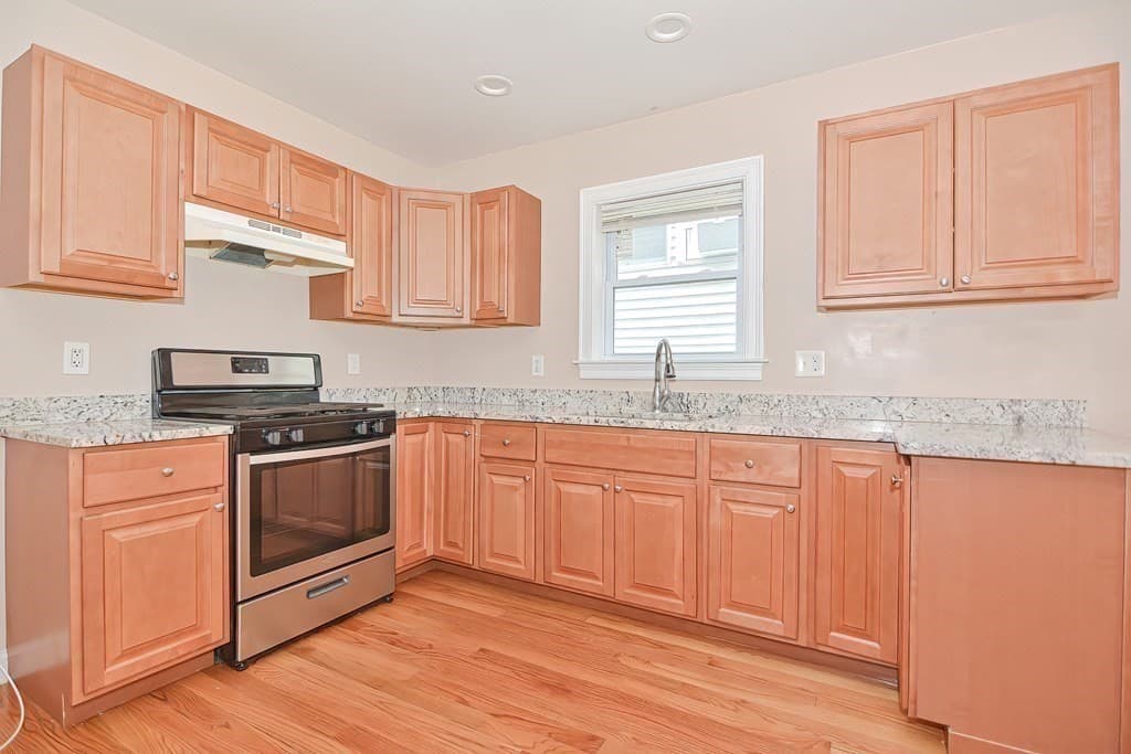 3 Family at 35 Ellington St, Boston MA 02121, Boston, photo 14 of 39