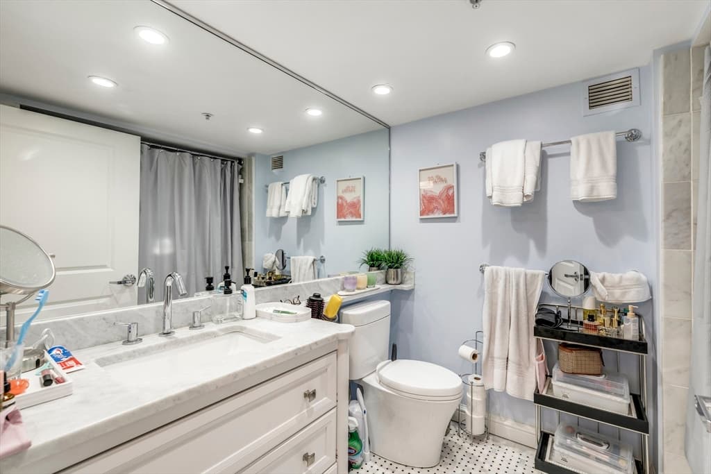 Condominium at 183-185A Massachusetts Ave # 602, Boston MA 02115, photo 20 of 22