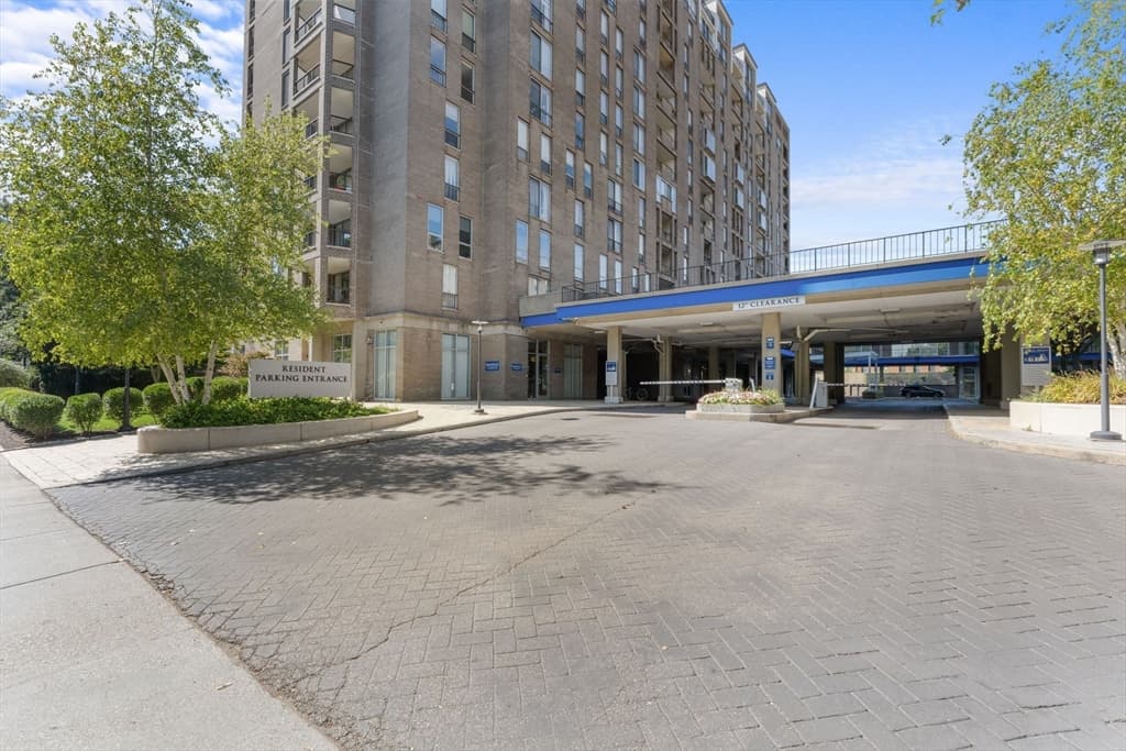 Commercial Sale at 77 Pond Aven., Brookline MA 02445, photo 5 of 29