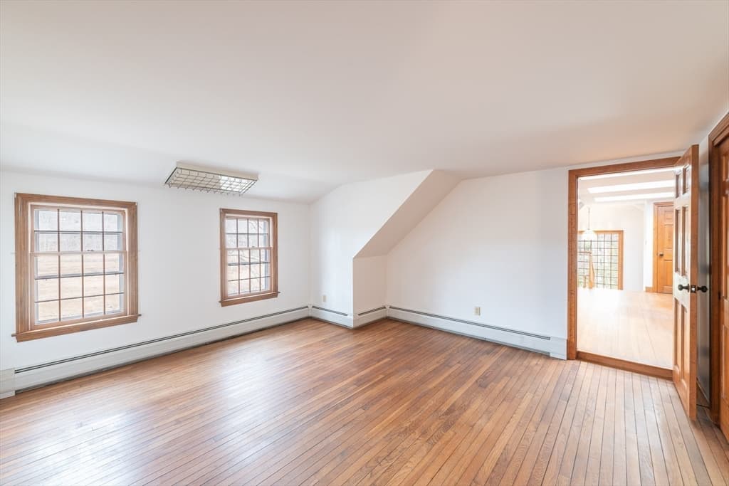Single Family Residence at 72 Loop Rd, Falmouth MA 02540, photo 17 of 35