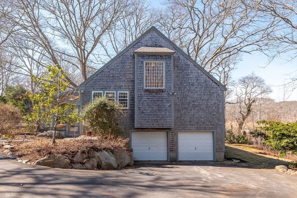 Single Family Residence at 72 Loop Rd, Falmouth MA 02540, photo 3 of 35