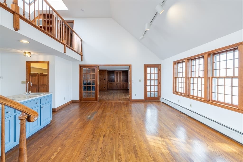 Single Family Residence at 72 Loop Rd, Falmouth MA 02540, photo 5 of 35