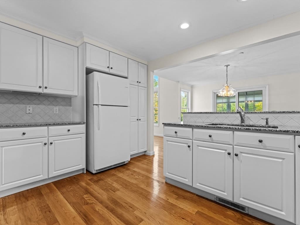 Condominium at 9 Baldwin Court # 9, Westborough MA 01581, photo 15 of 42