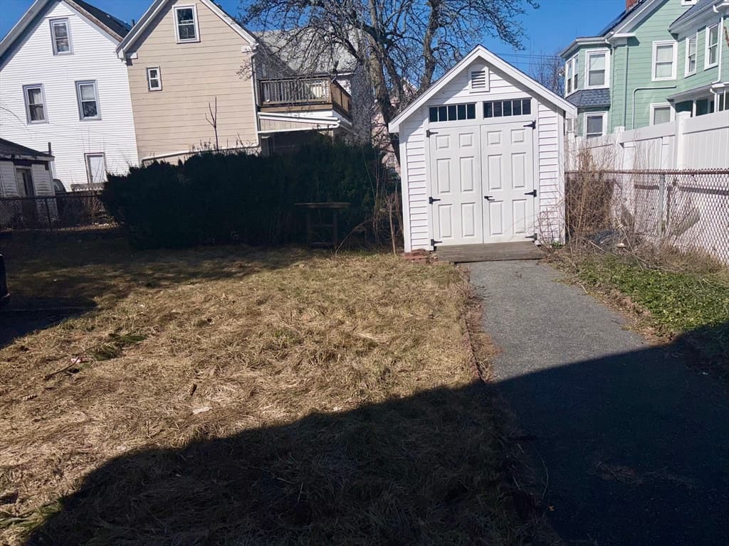 26 Kirtland St, Lynn MA 01905 photo 5
