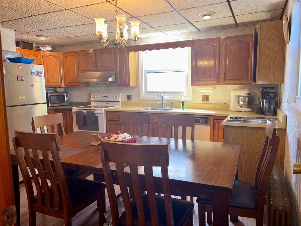 26 Kirtland St, Lynn MA 01905 photo 18