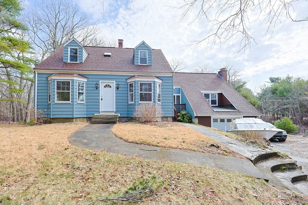 234 York St, Canton MA 02021