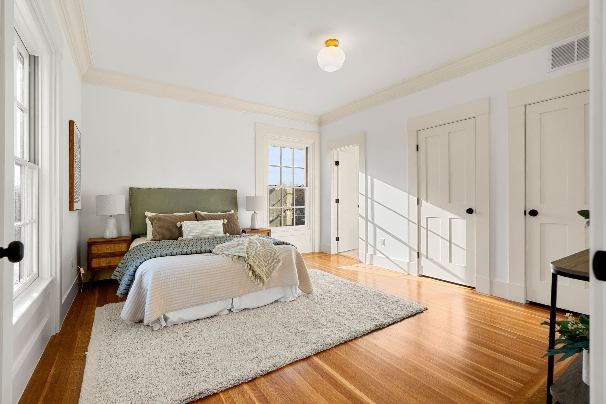 Single Family Residence at 23 Ward St, Woburn MA 01801, Woburn, photo 24 of 41