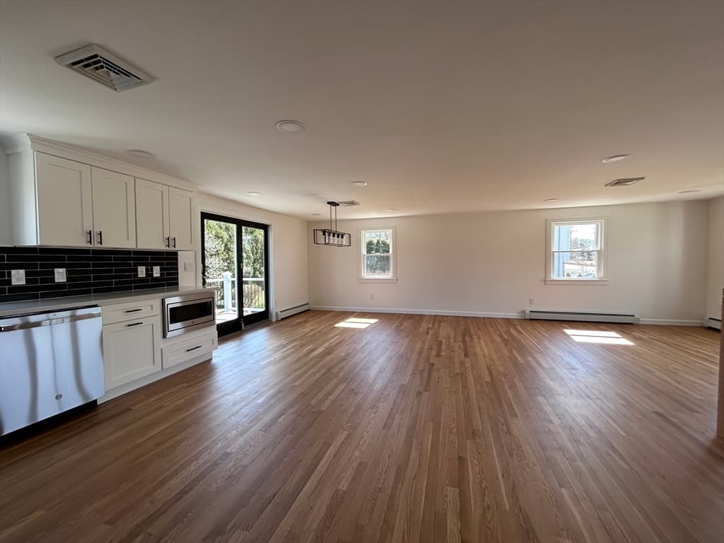 Single Family Residence at 585 N Eastern Ave, Fall River MA 02720, photo 10 of 26