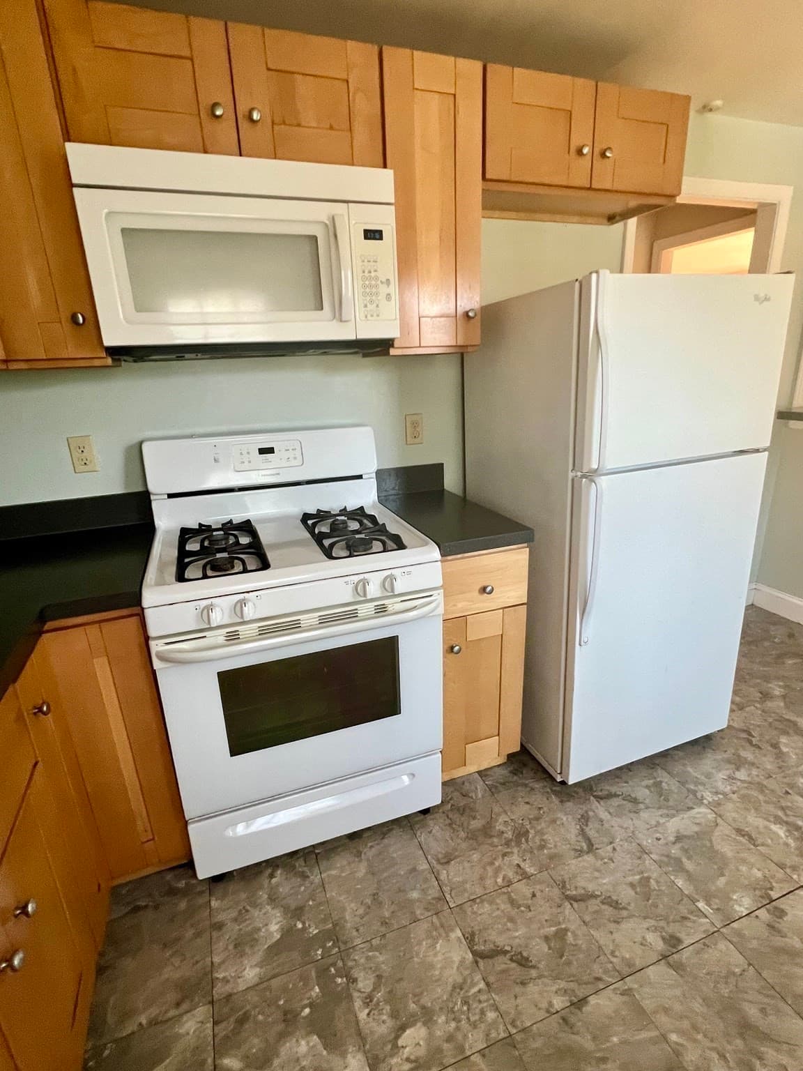 Multi Family at 10 Edgemere Rd, Quincy MA 02169, photo 27 of 38